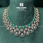 Load image into Gallery viewer, Open Setting Emerald Diamond Neckwear