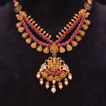 Load image into Gallery viewer, Antique Ruby Pachi Step Neckwear